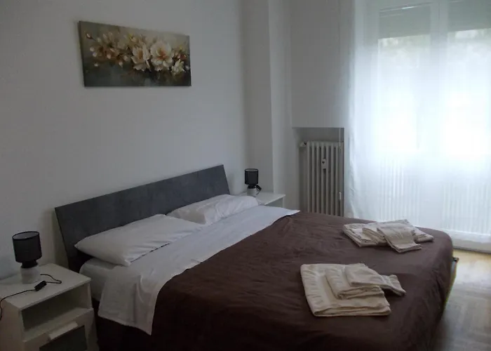 Casa Rose Vicino Al Centro Citta Apartman *